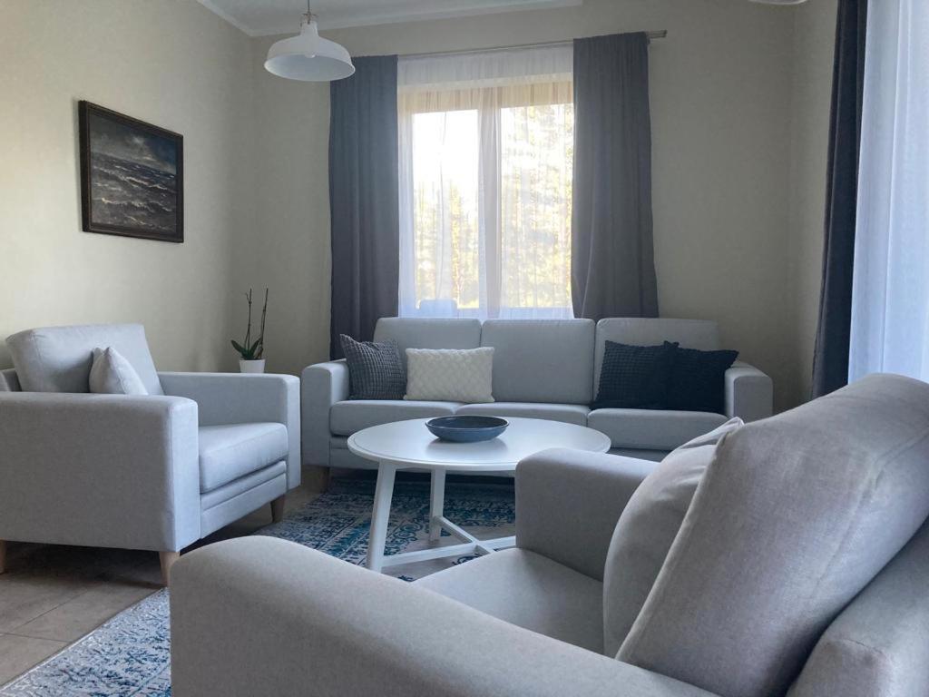 Luci Juras Apartamenti 2 Roja Luaran gambar